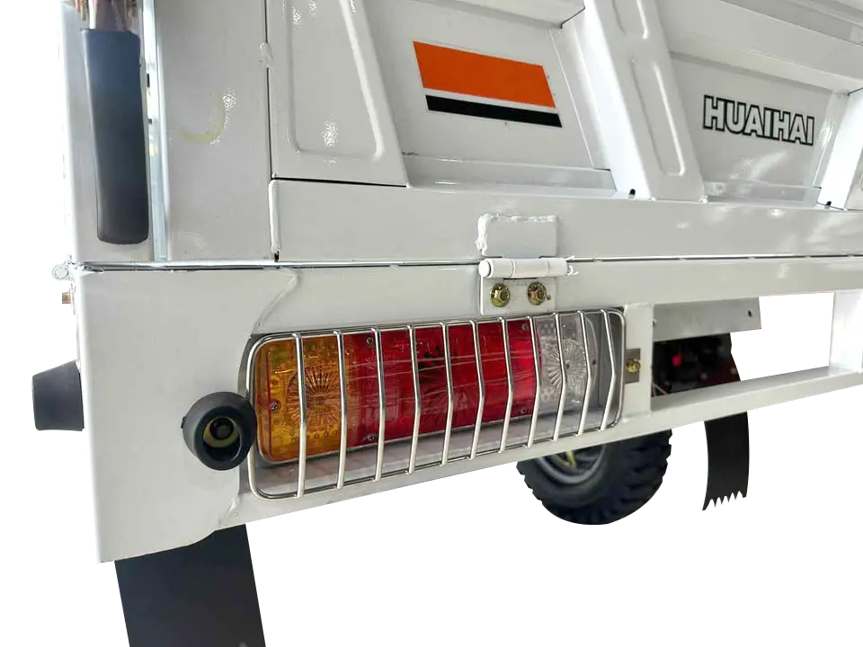 Q2 200 cc trasera.webp